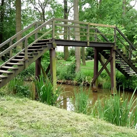 38 M Sommer-blockhaeuschen Im Spreewald Hébergement de vacances *